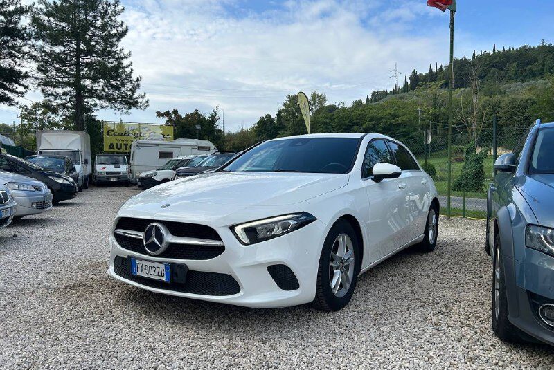 MERCEDES-BENZ A180 D SPORT