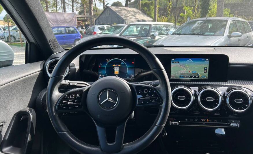 MERCEDES-BENZ A180 D SPORT