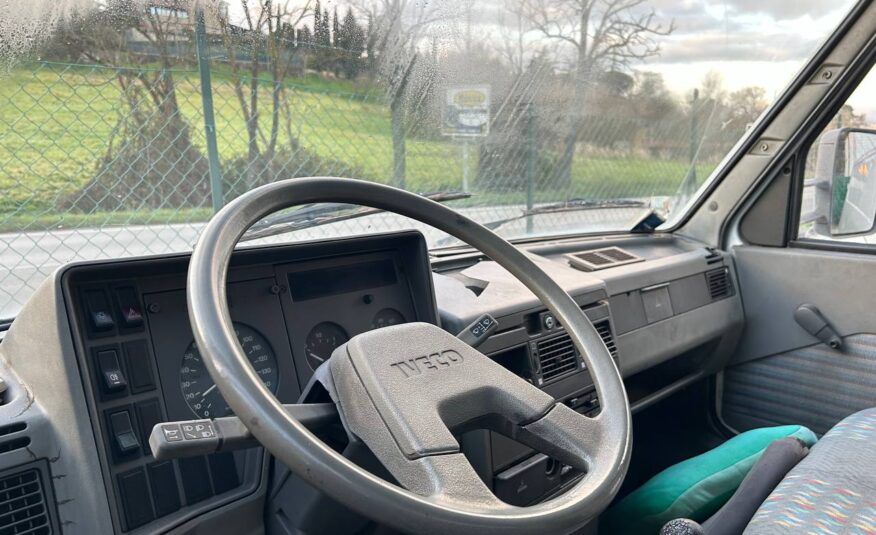 IVECO DAILY 35.8 CENTINATO