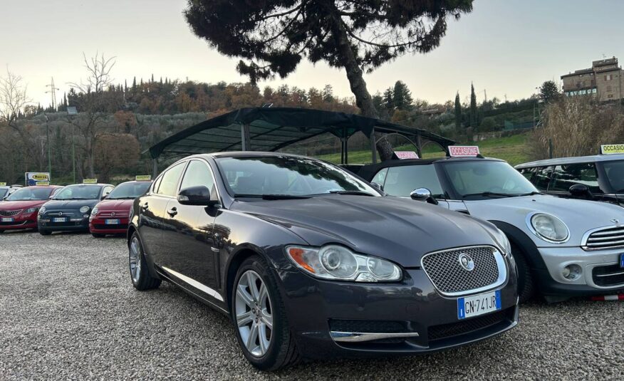 JAGUAR XF 2.7D V6 PREMIUM LUXURY