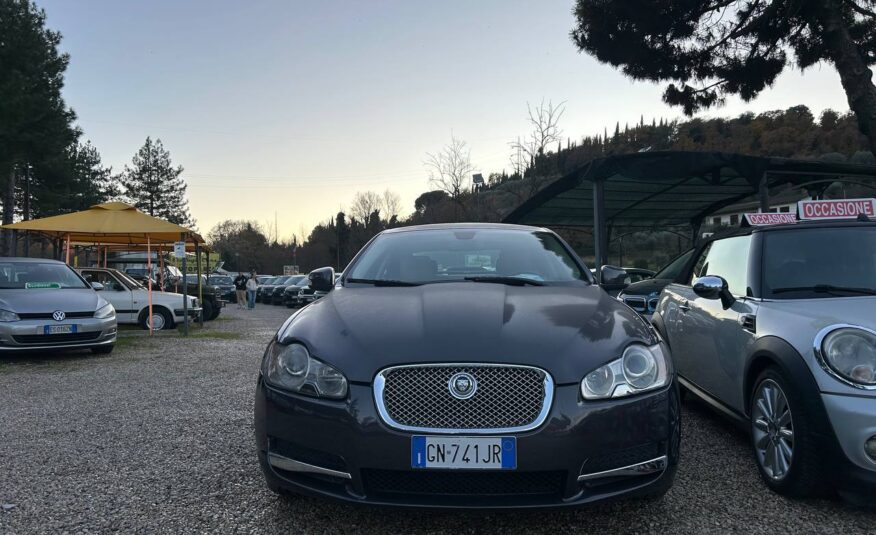 JAGUAR XF 2.7D V6 PREMIUM LUXURY