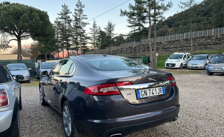 JAGUAR XF 2.7D V6 PREMIUM LUXURY