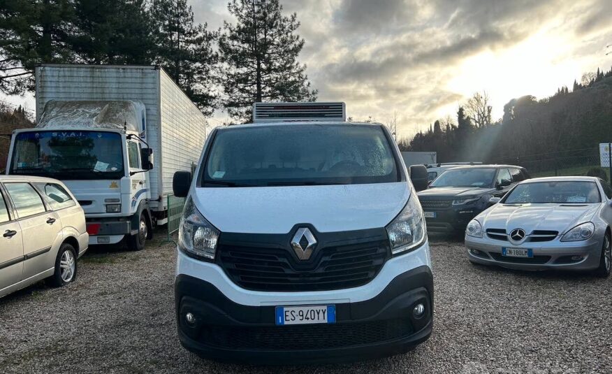 RENAULT TRAFIC FURGONE COIBENTATO