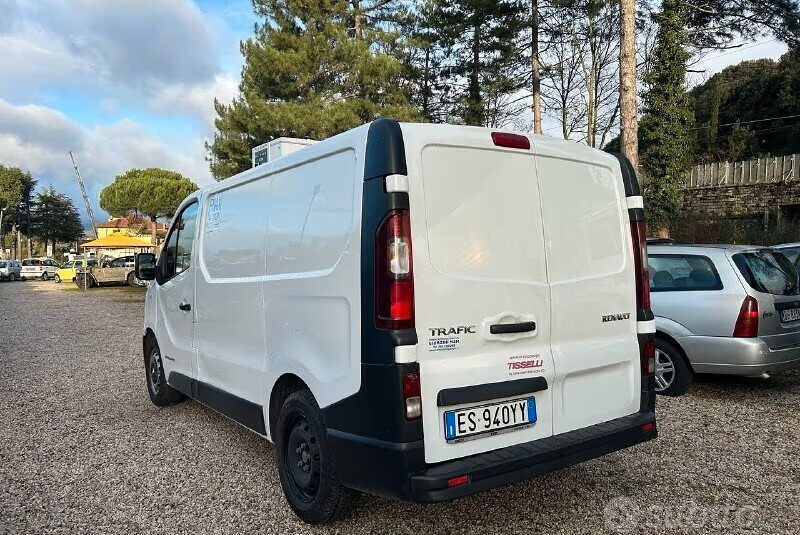 RENAULT TRAFIC FURGONE COIBENTATO